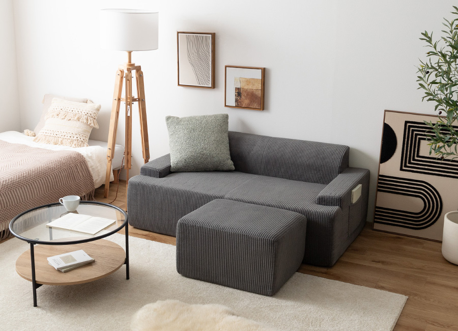 自然体で過ごせる部屋に。あたたかみと実用性が両立したナチュラルリビングコーデ