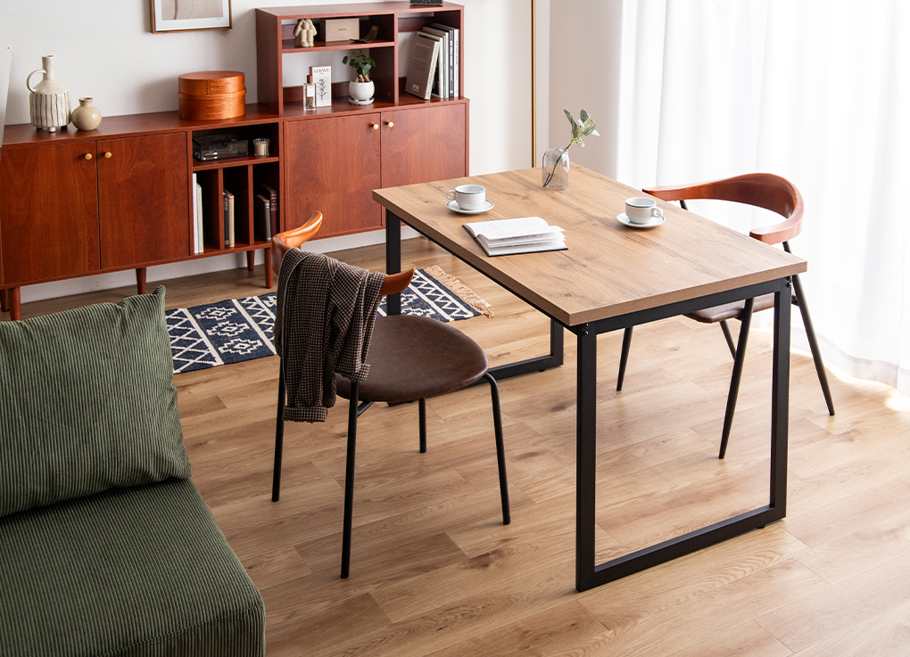 ダイニングテーブル