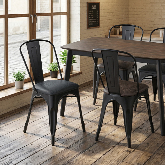 重厚さと軽やかさを併せ持つフレームデザイン