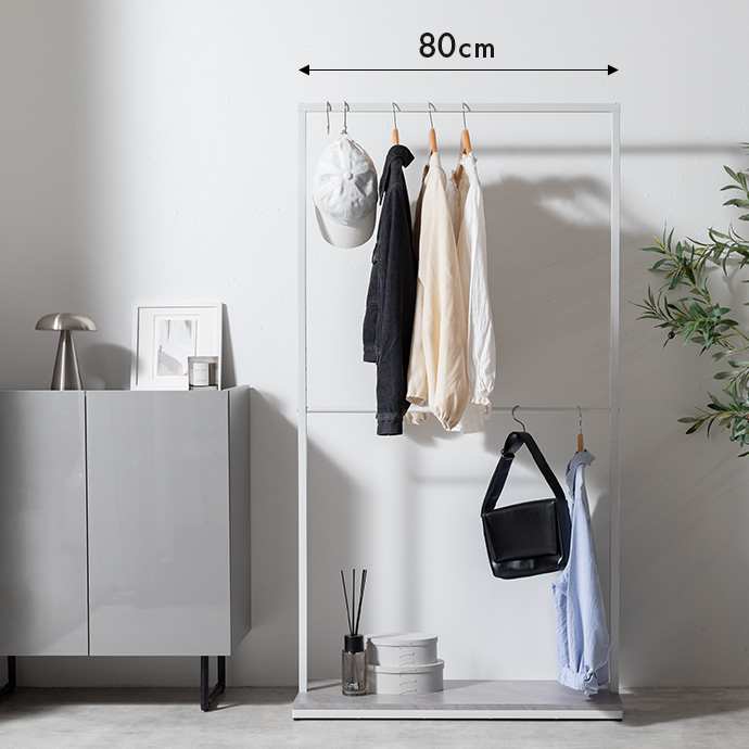 2段のハンガーバーで、頼れる収納力を