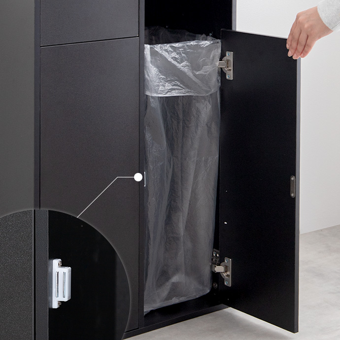 マグネット式でぴったり閉まる前扉