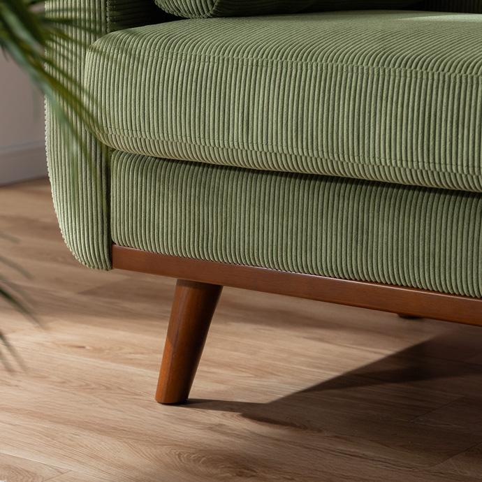 天然木フレームが生む、味わい深いヴィンテージ感