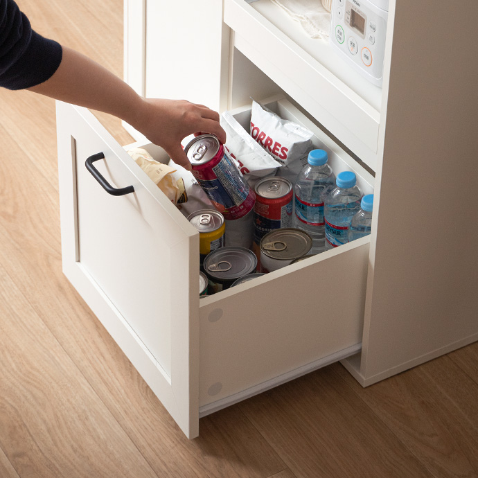 食品ストックにピッタリな深型引き出し収納
