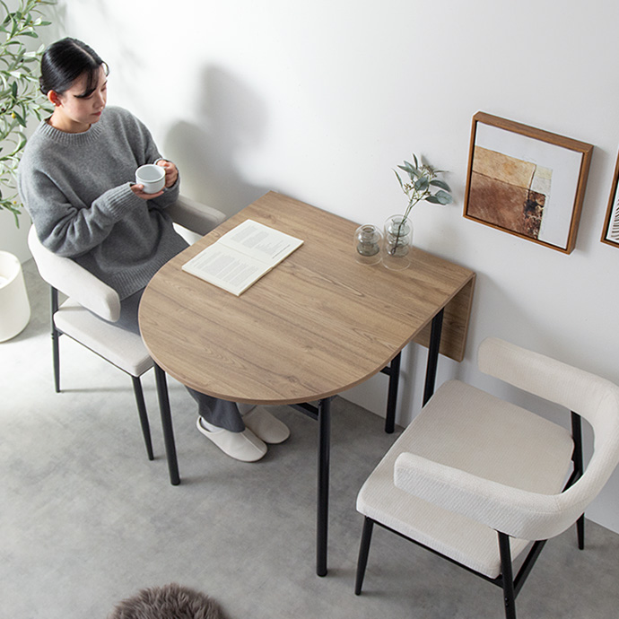 壁に寄せて省スペースに設置可能