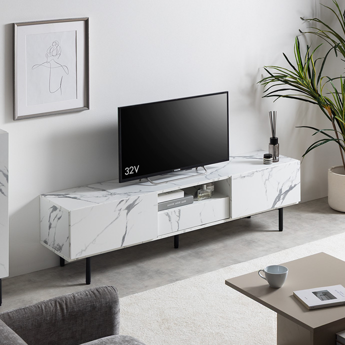 置くだけで洗練されたモダン空間になる、ワイドテレビ台
