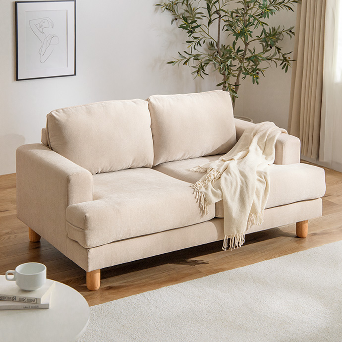 ライトベージュ