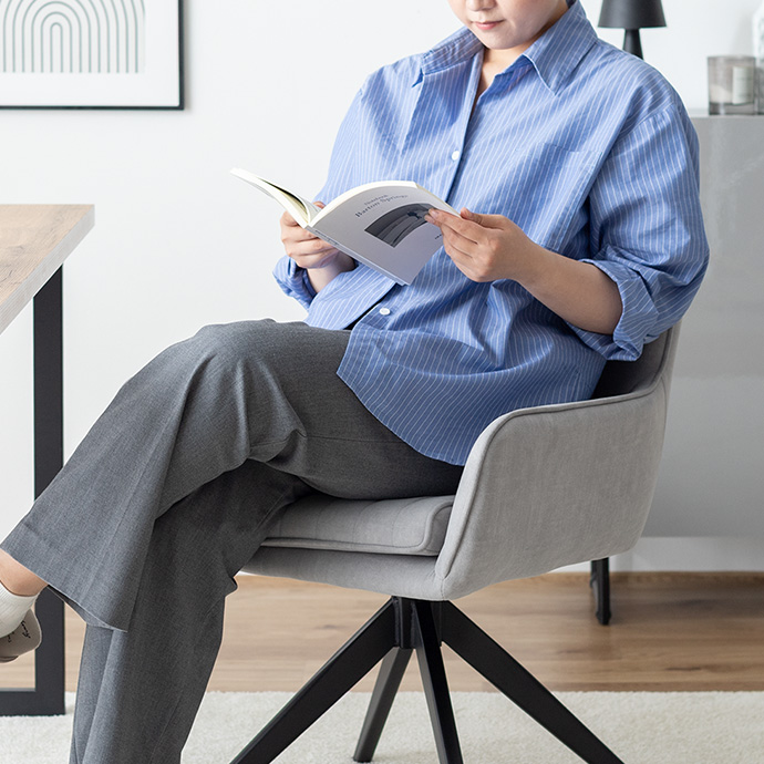 身体を包み込みフィットするフォルム